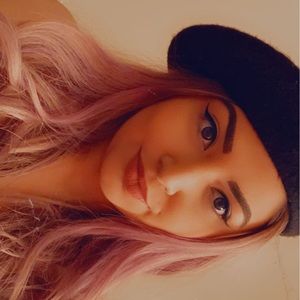 Meet your Posher, Karen